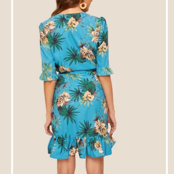 Self tie ruffle floral palm leaves dress med 4-6 - Picture 4 of 8